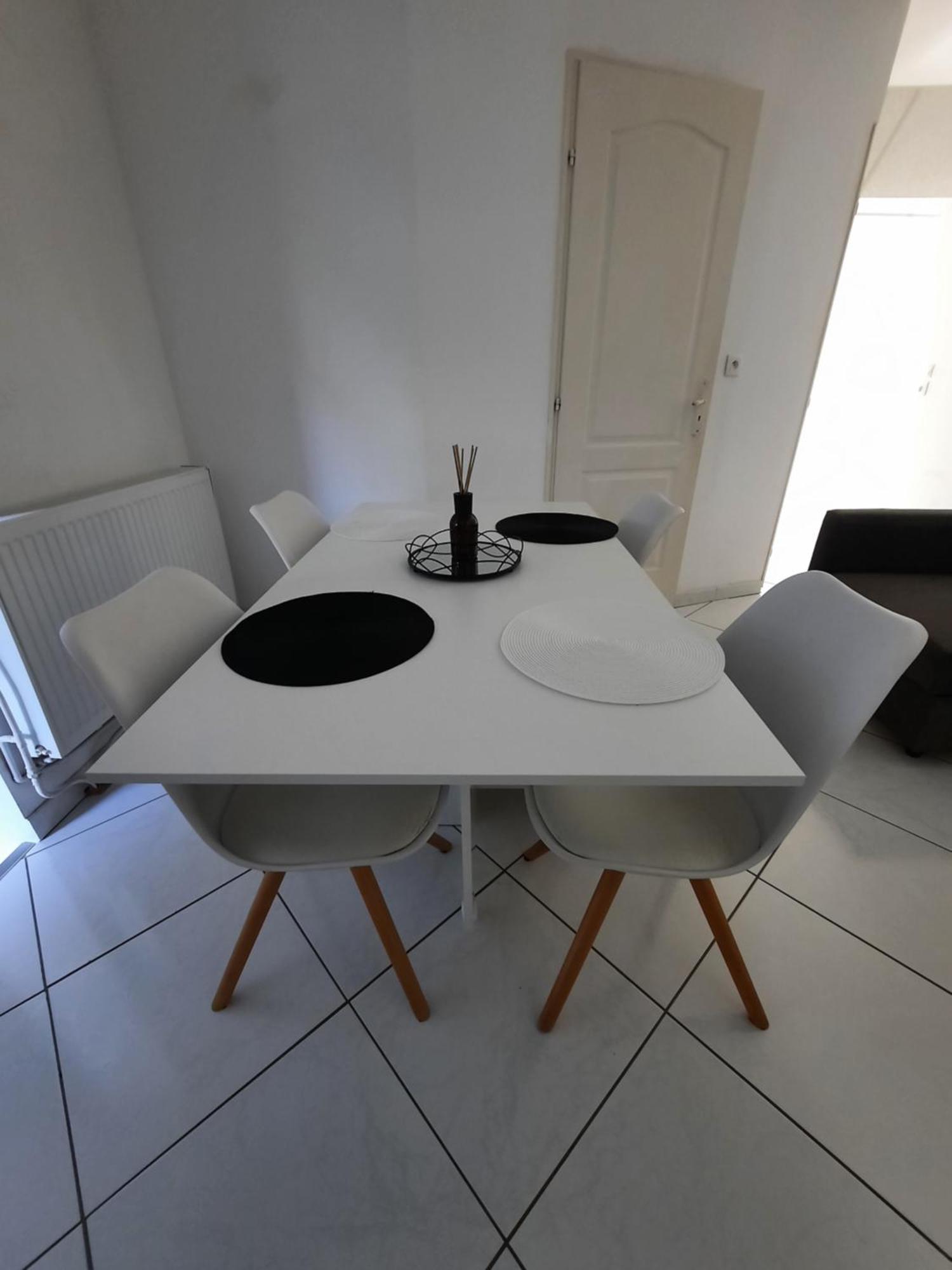 Le-Bon-Appart De Plain-Pied Avec Terrasse โอซอน ภายนอก รูปภาพ